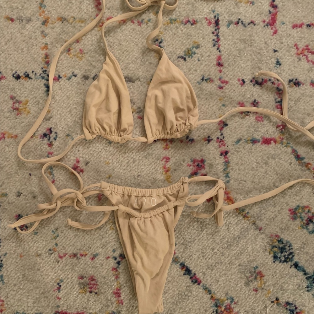 ARO bikini